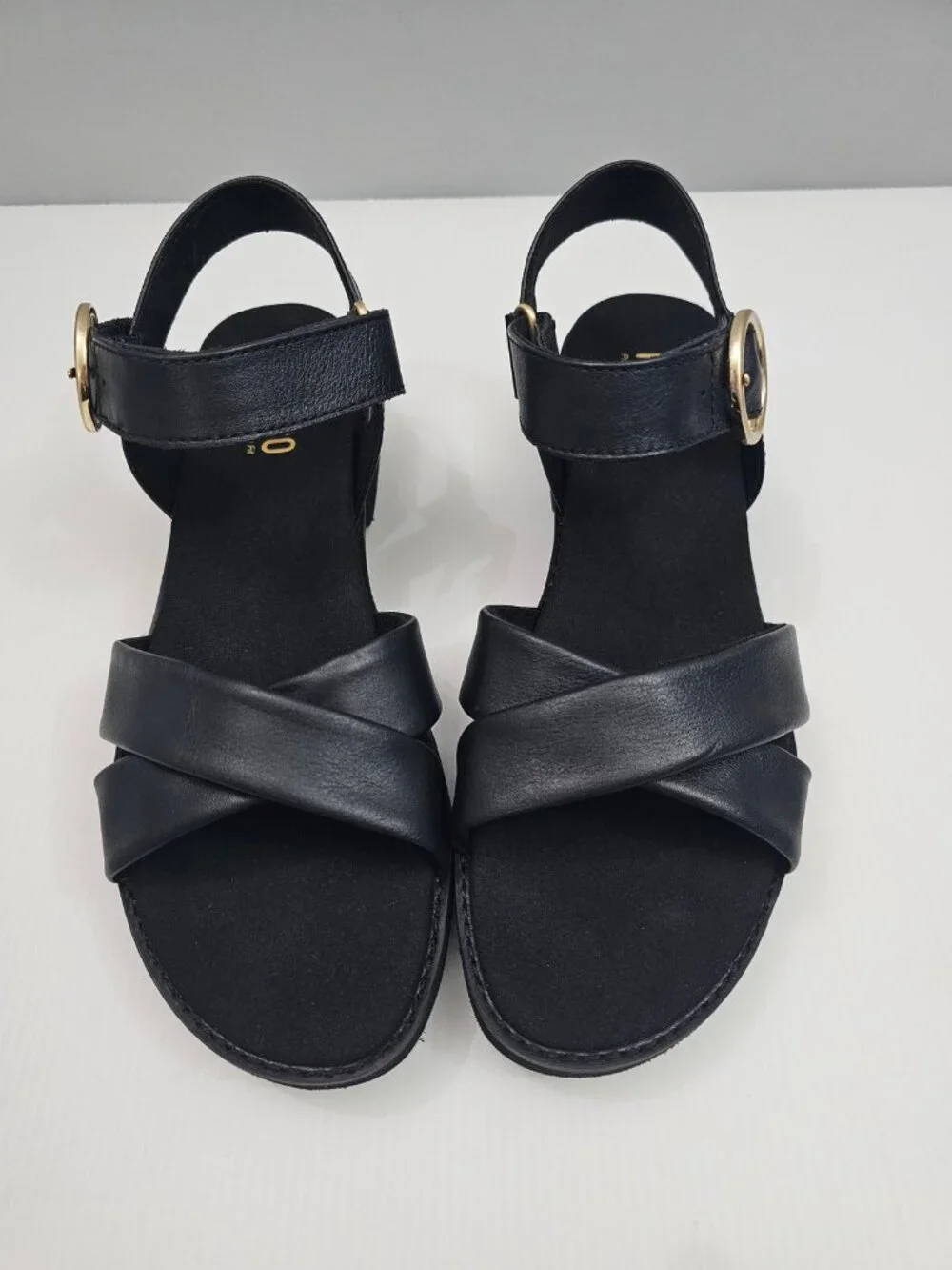Munro Knox Sandal Womens 9.5 Black Leather Chunky Lug Sole Platform Comfort
